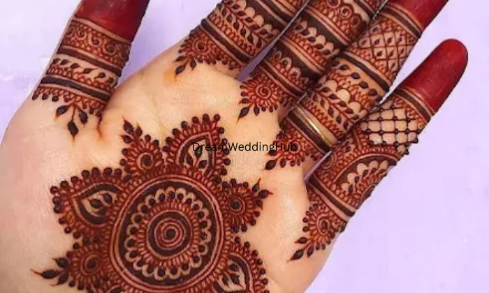 Saheli mehndi artist